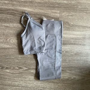 Fabletics blue-grey two piece sports bra/leggings set size XS/S NWT